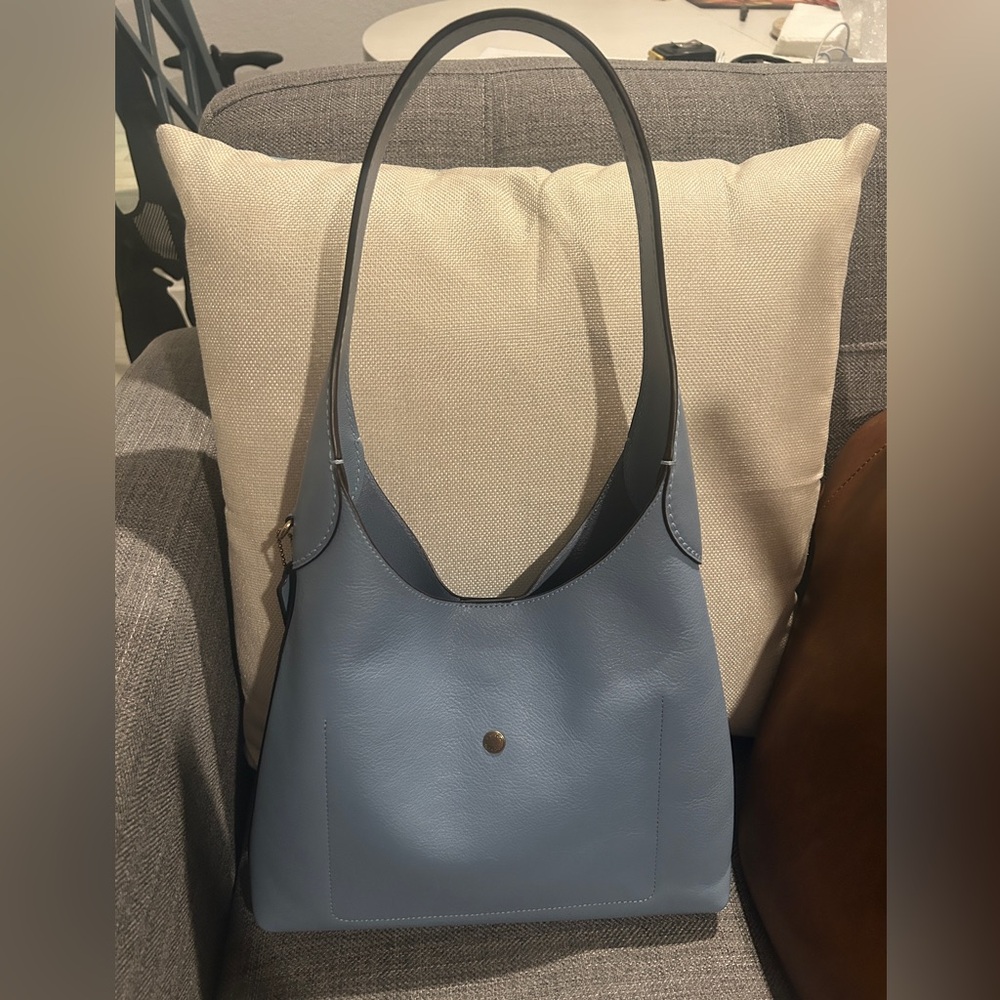 Coach Brooklyn 28 - Picture 3 of 4